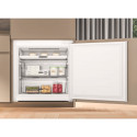 WH SP70 T121 вбудований холодильник Whirlpool ширина 69 см, зона свіжості